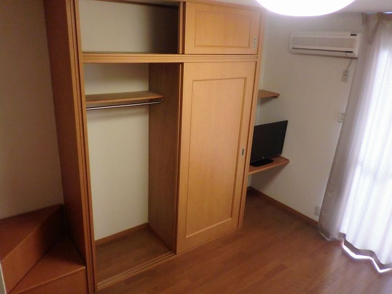 レオパレスエタール 収納