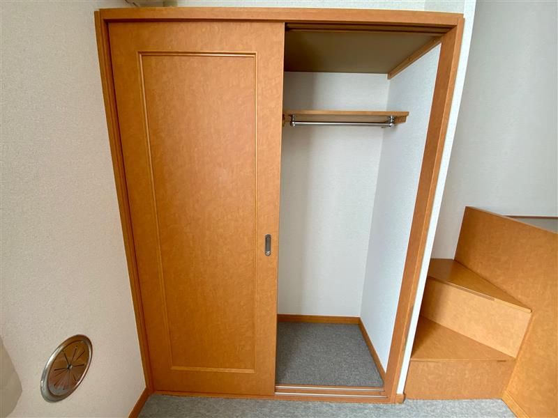レオパレス小竹向原Ｂ 収納