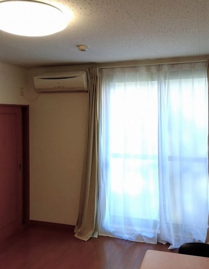 レオパレスセキバＢ 居間