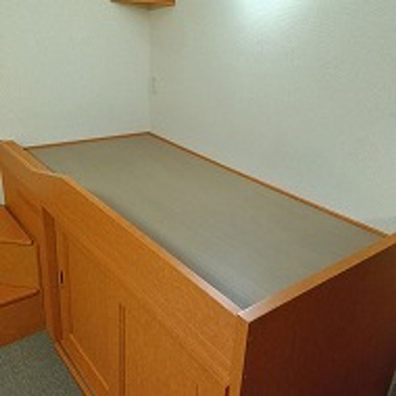 レオパレスカトレア 寝室