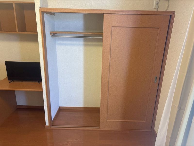 レオパレスセレッソ 収納