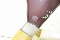レオパレスノムラ 玄関