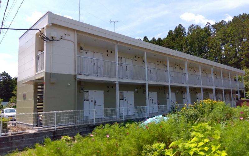 レオパレスつくい 外観