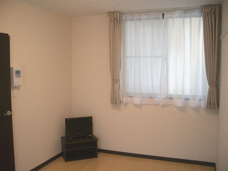 レオネクストアメニティー清水 居間