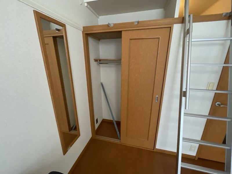 レオパレスグランデームケイ 収納