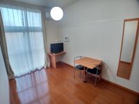 レオパレス光南 居間