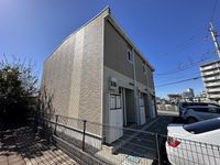 レオパレスシャルマンピエースⅡ 外観