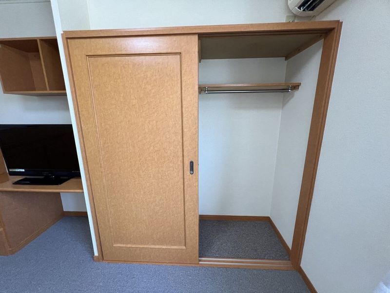 レオパレスレウニール 収納