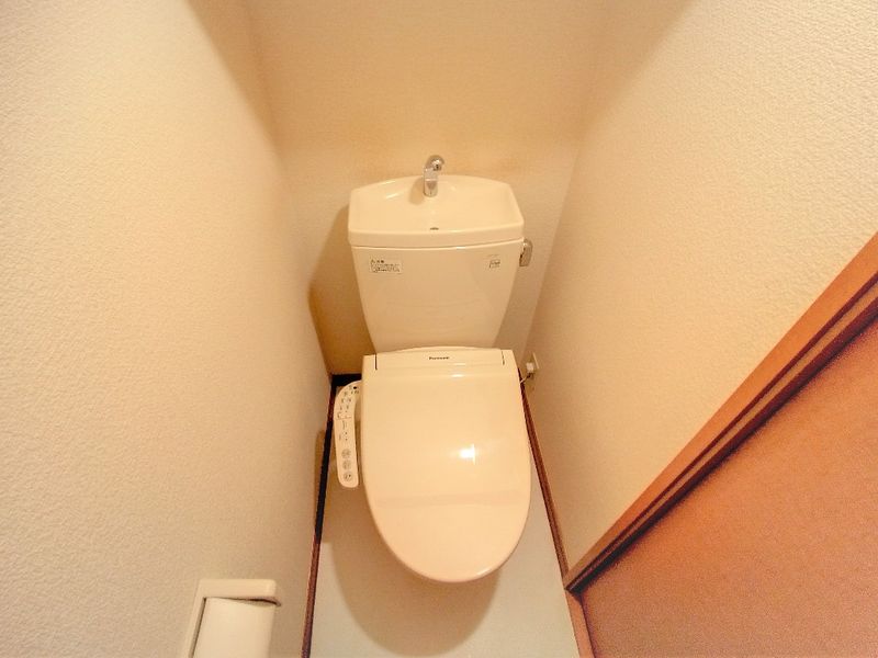 レオパレスＳＨＩＭＡＤＡ壱番館 トイレ