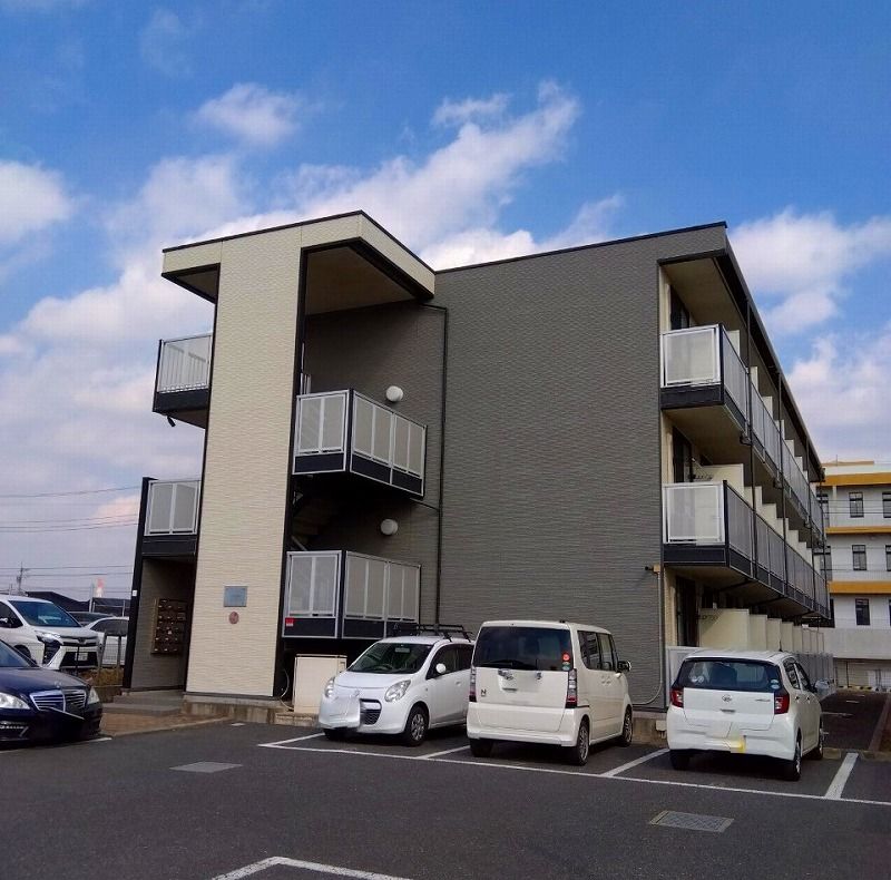 レオパレスハポネスⅢ 外観