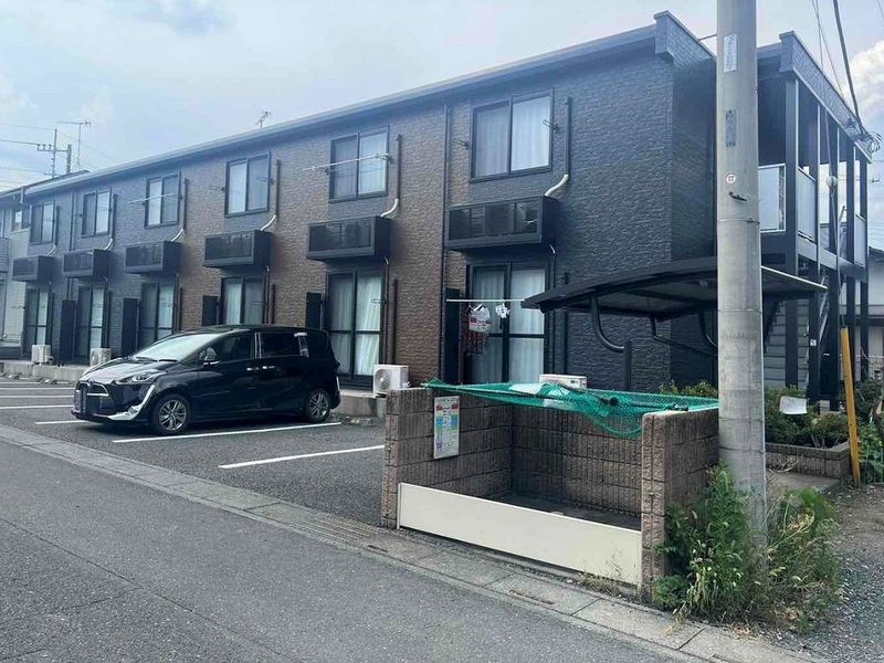 レオパレス関口 駐車場