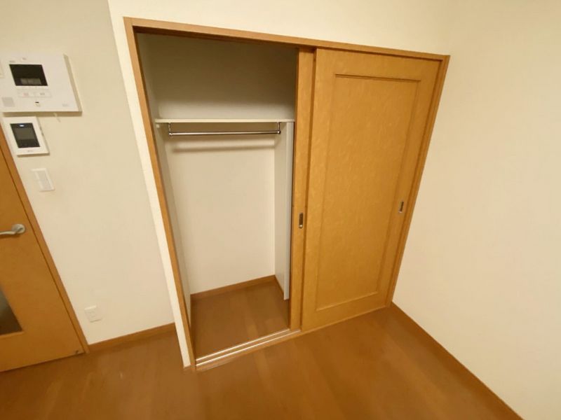 レオパレスどるちぇ志賀本通 収納