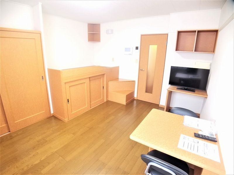 レオパレス火切塚 居間