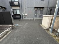 leopalace Hino Entrance