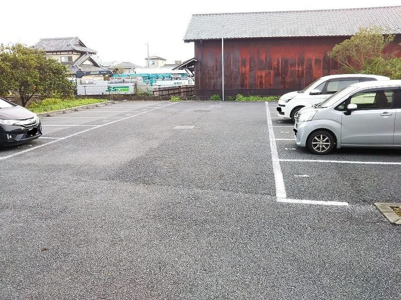 レオパレスＰＲＩＭＲＯＳＥ　Ⅱ 駐車場