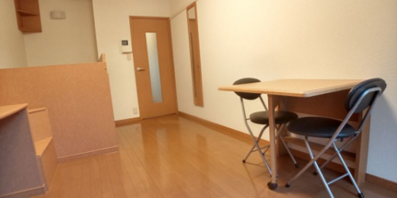 レオパレスサンシャインハイツ 居間