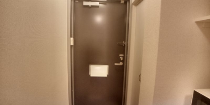 レオパレスＵＹ 玄関