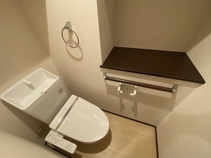 CLEINO Chocolade Nhà vệ sinh