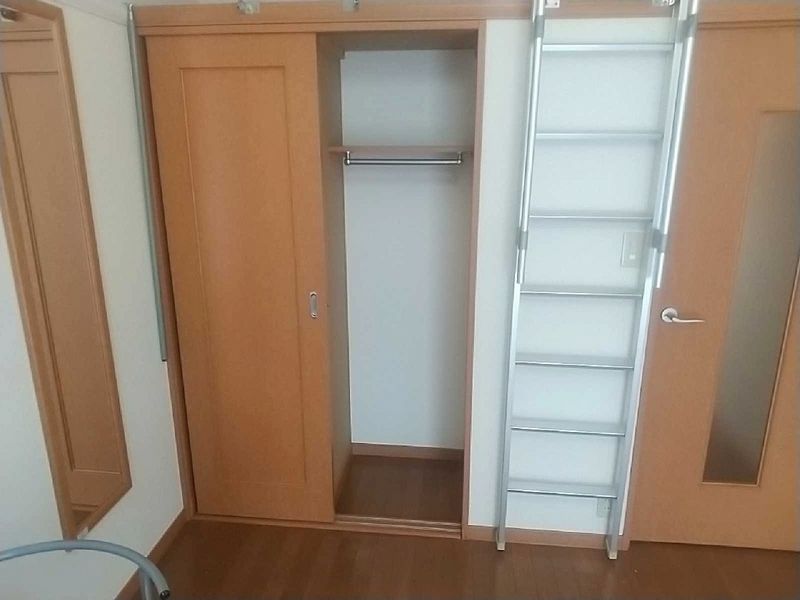 レオパレスメイフラワー 収納