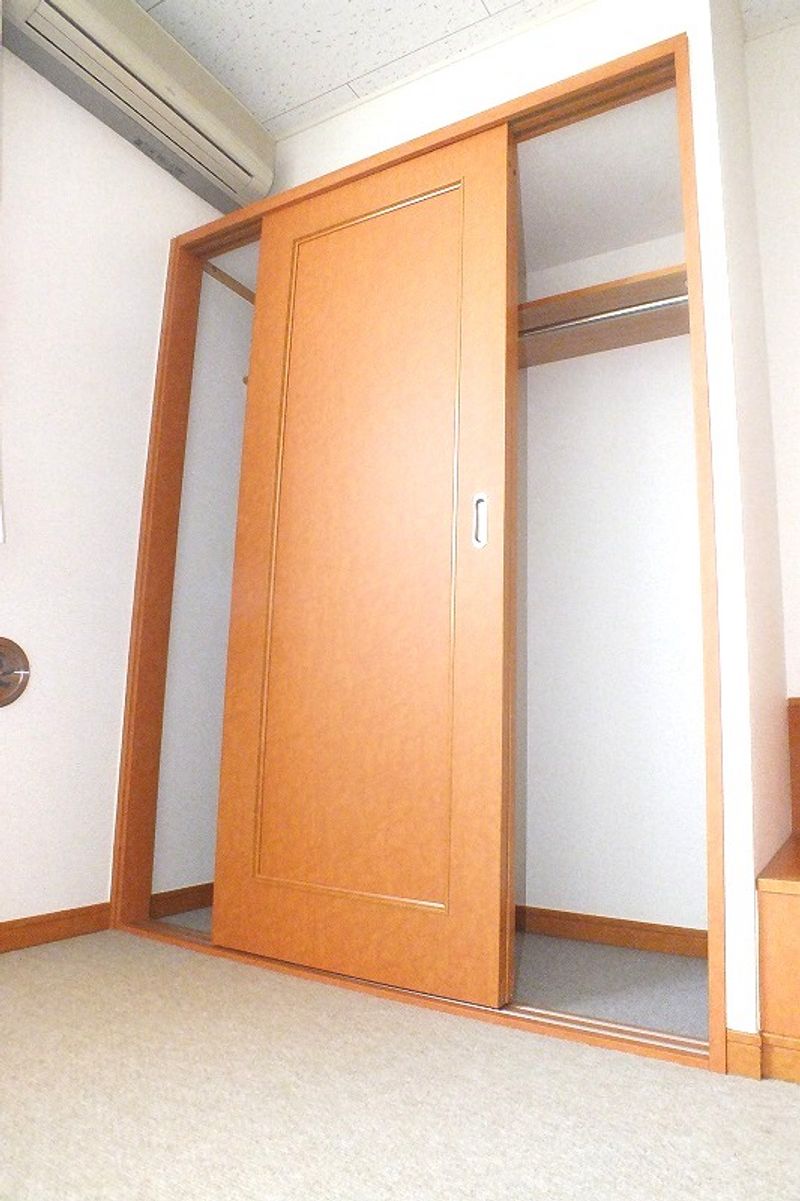 レオパレスザーリア 収納