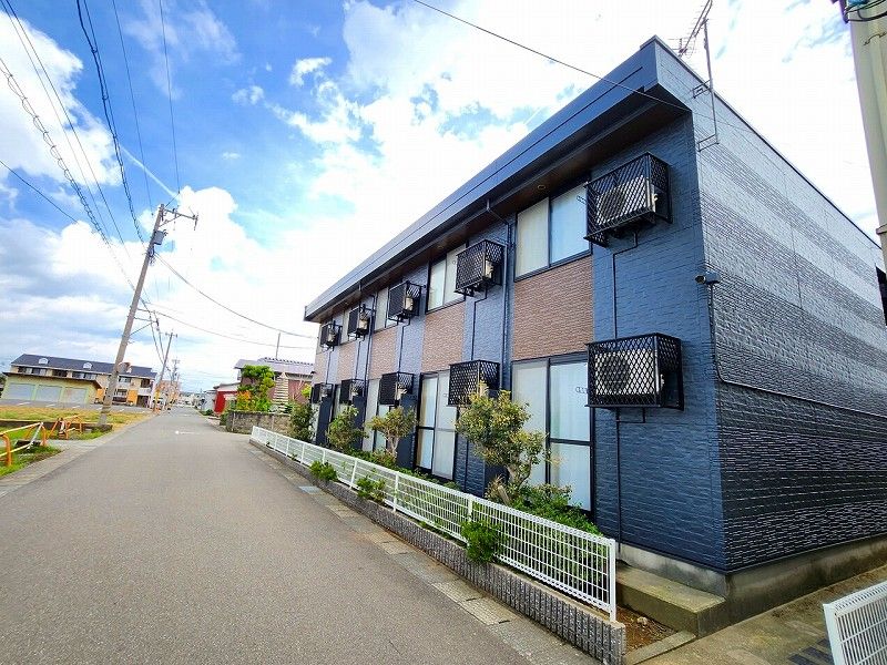 レオパレスルミナリエ 外観