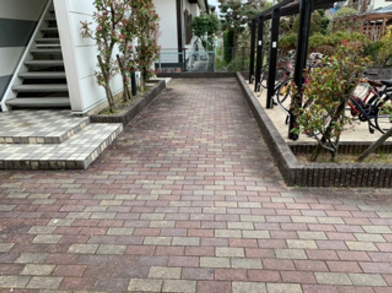 レオパレス若宮Ⅱ エントランス