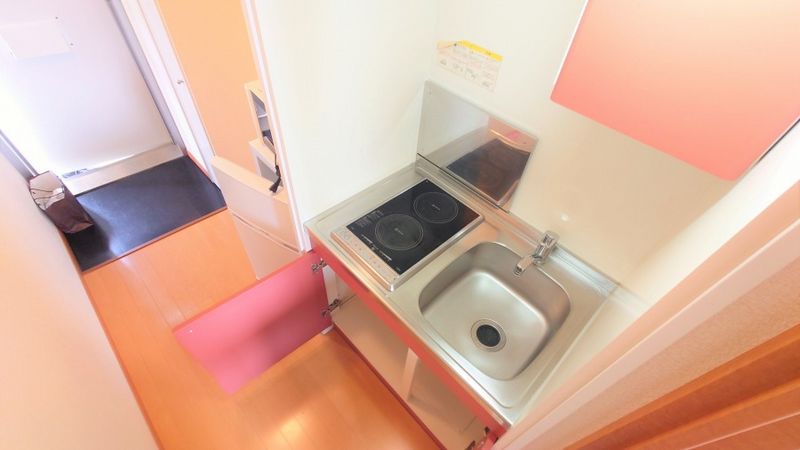 レオパレスたつの キッチン