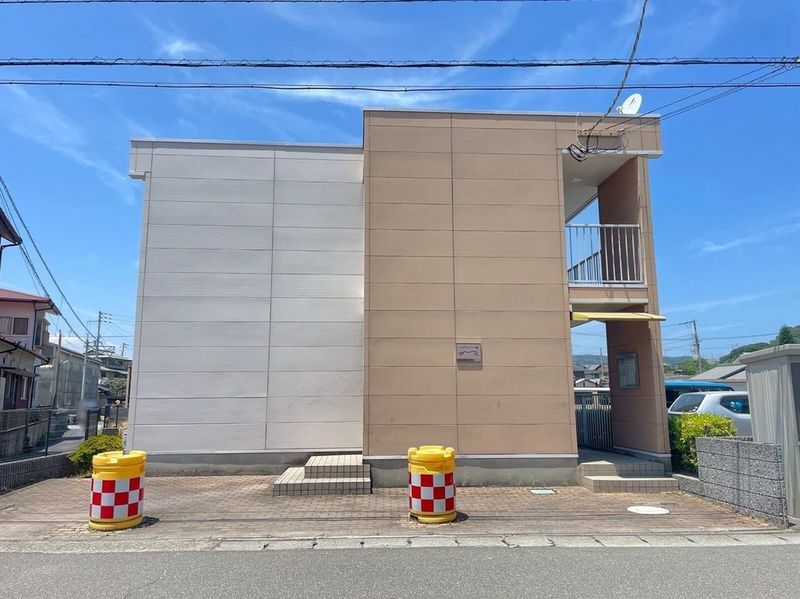 レオパレス大町 エントランス