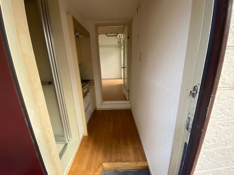 レオパレス東金町第５ 玄関