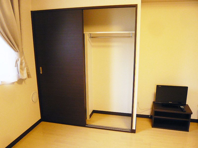 レオネクストハピネスしだみ 収納