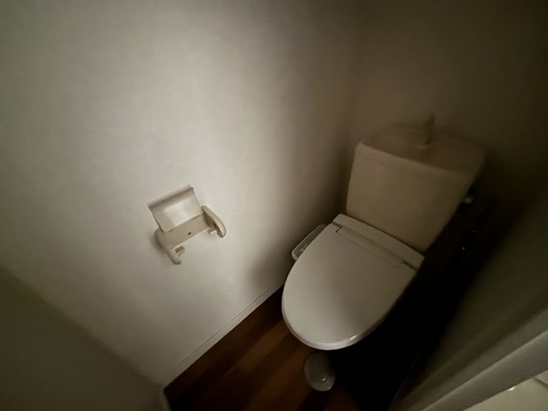 レオパレスみさき トイレ