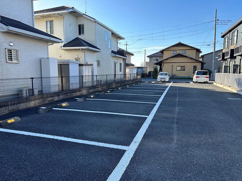 レオパレスＥＡＳＴ　ＳＴＡＲ 駐車場
