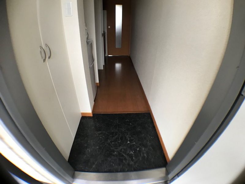 レオパレス南問屋 玄関