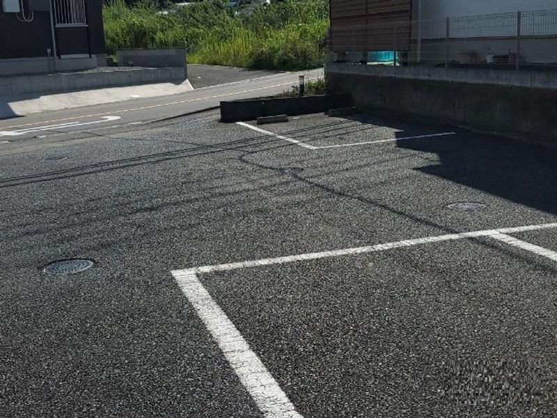 レオパレスストリームⅡ 駐車場