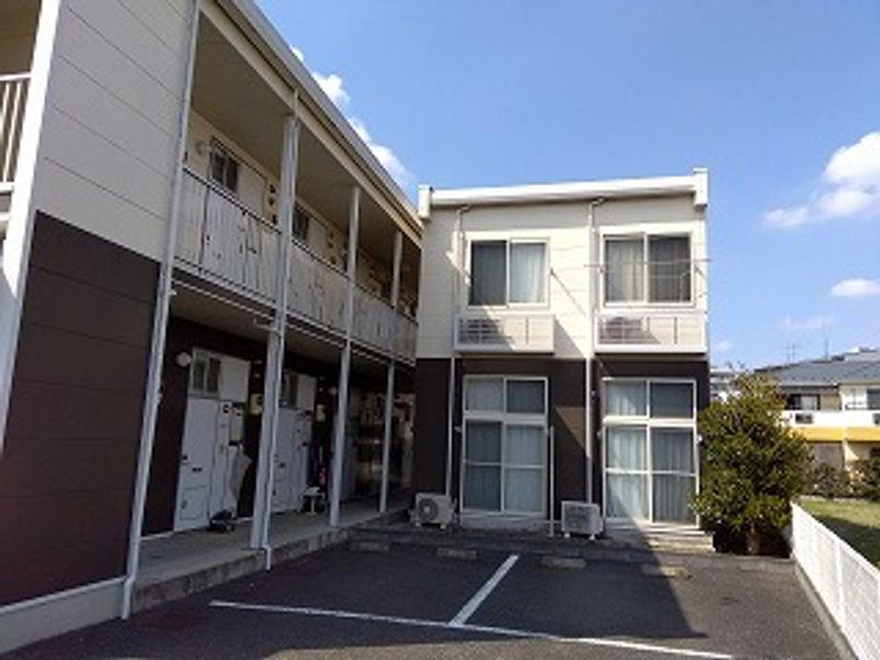 レオパレスボーリユトトロ 外観