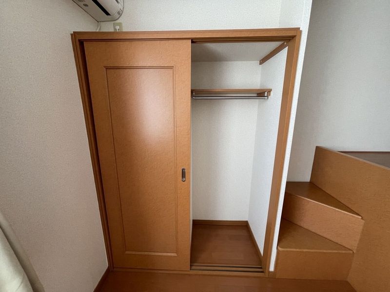 レオパレスソフィア 収納