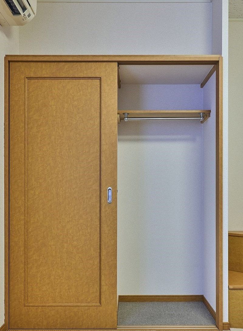 レオパレスせせらぎ 収納