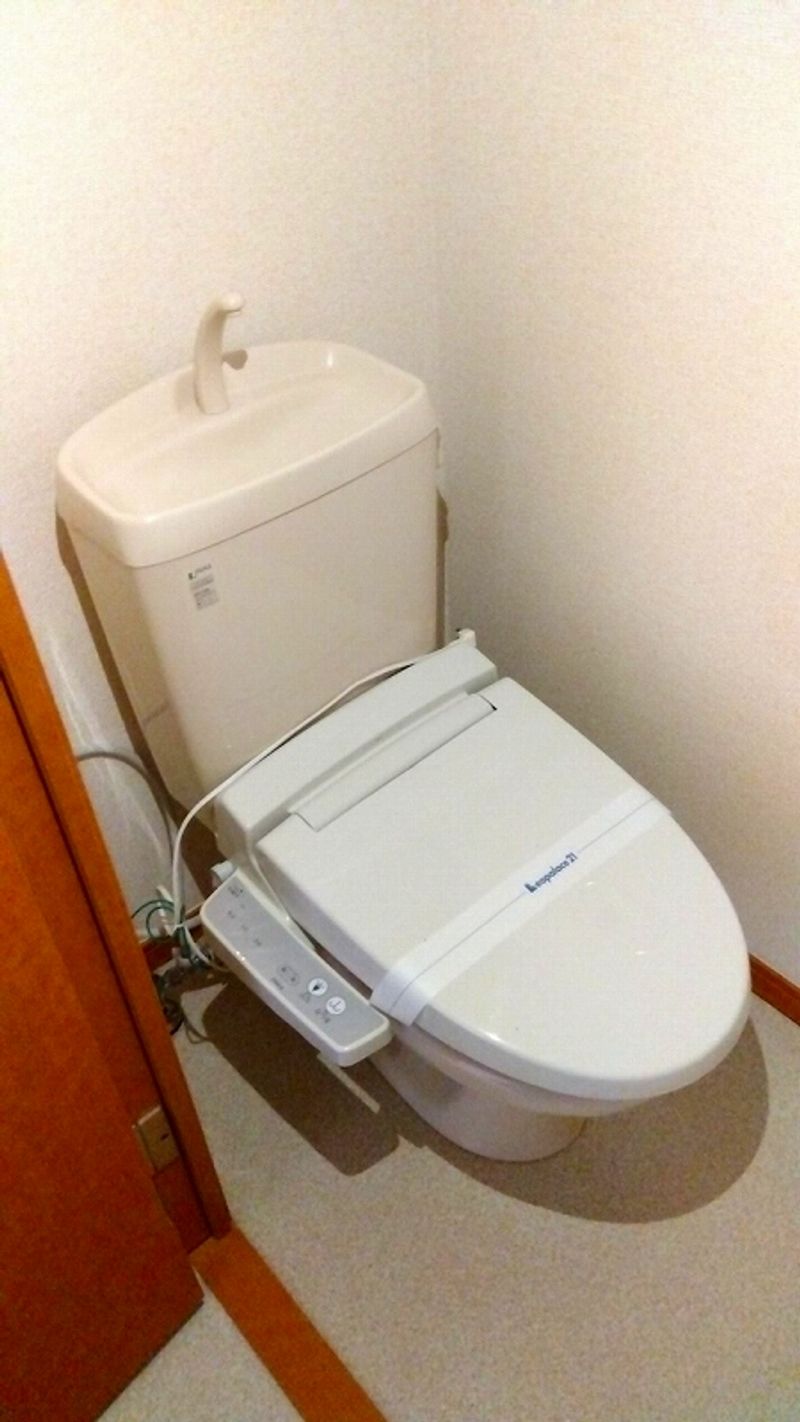 レオパレス金ヶ作 トイレ
