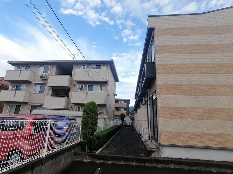 レオパレス春日 その他