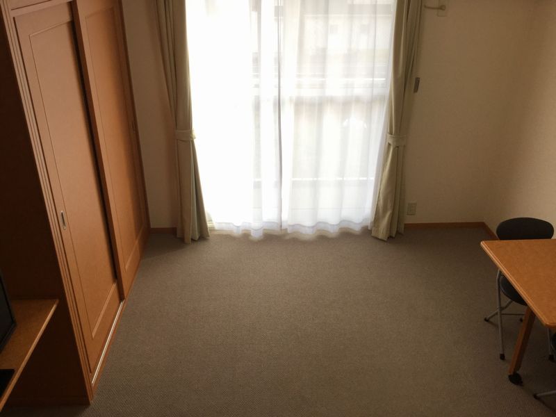 レオパレスボンジュール 居間