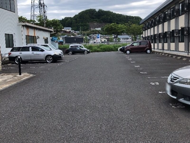 レオパレス清流Ⅲ 駐車場