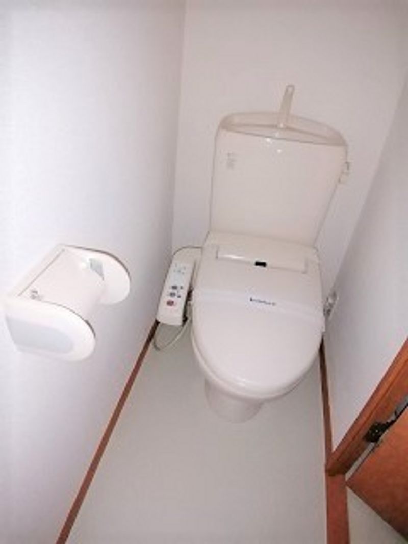レオパレスコレクトドゥーⅠ トイレ