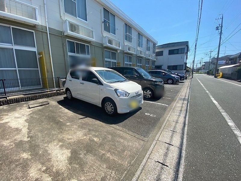 レオパレスＳｏｌｅｉｌ 駐車場