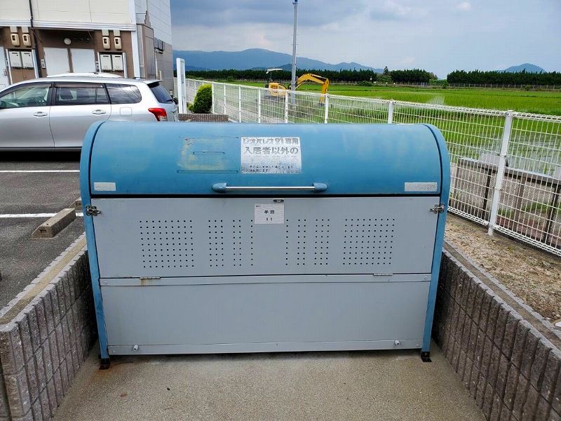 レオパレス西浦 共用部分