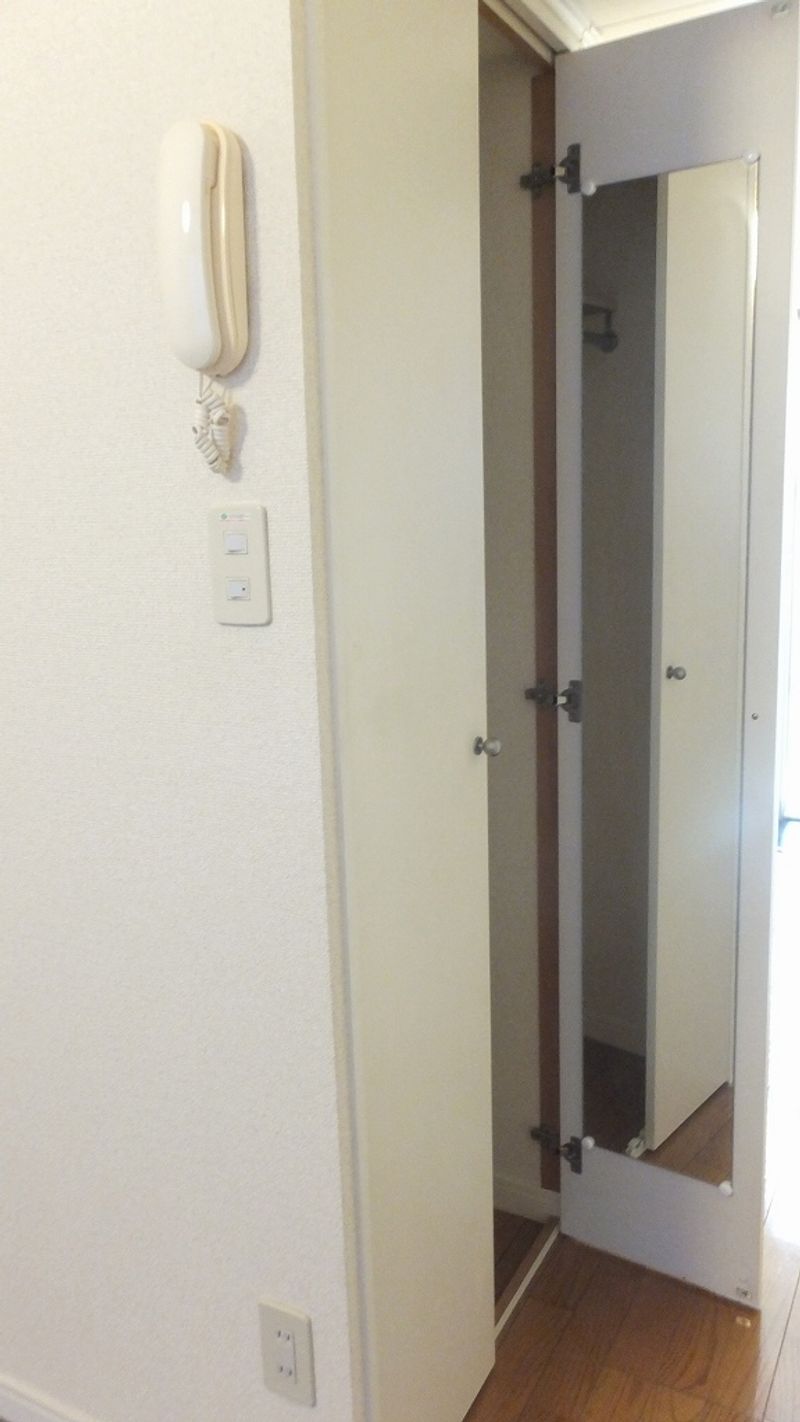レオパレス壱里山 収納