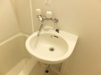 レオパレスニプルワート 洗面所