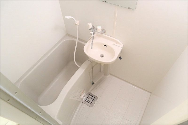 レオパレス煌 風呂