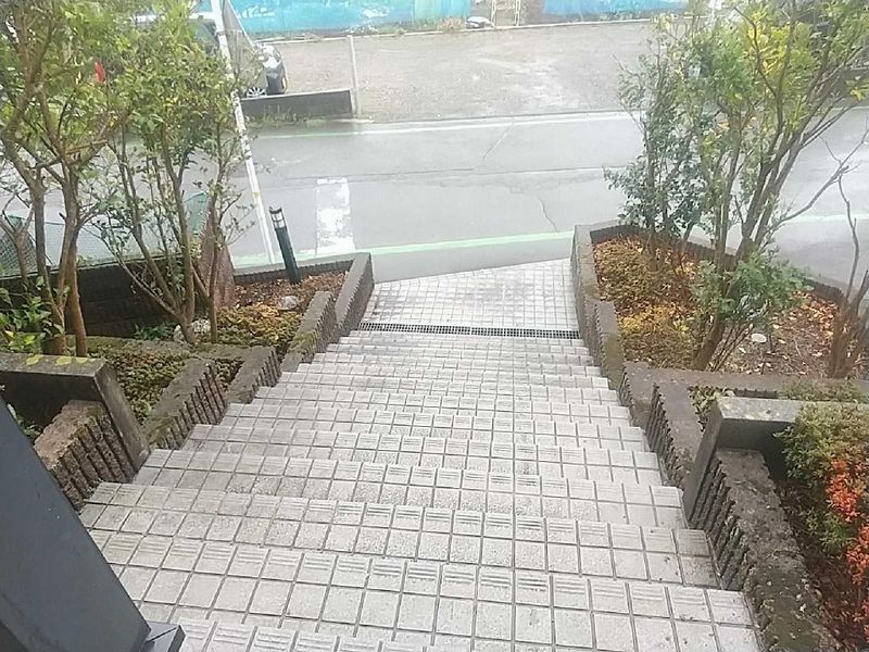 レオパレスソレイユ エントランス