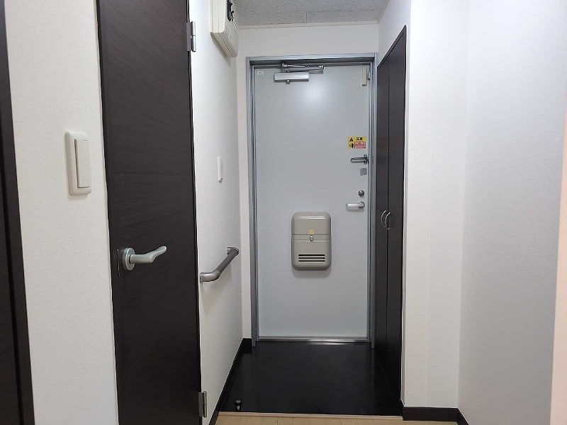 LEONEXT Estrelita 현관