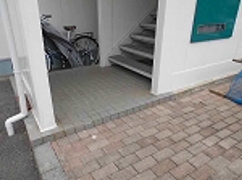 レオパレスＤＥ・ｍｕｓｃｈｅｌ エントランス